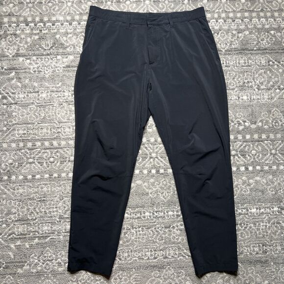 Fabletics Mens Performance Tech Pants Size XL 36X30 Black Stretch Lightweight - Picture 1 of 11